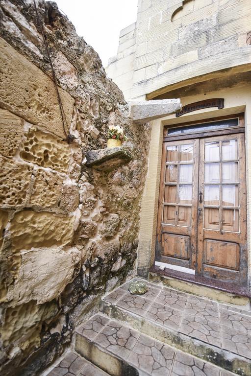 Ta'Kemmuna Qala Quarto foto
